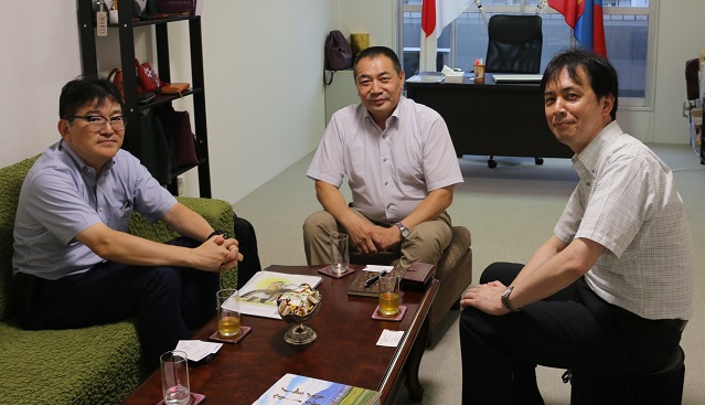 AI meeting small pix.jpg