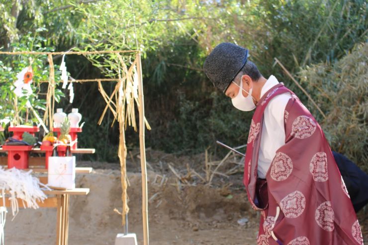 Мөргөл лам уншлаг.jpg